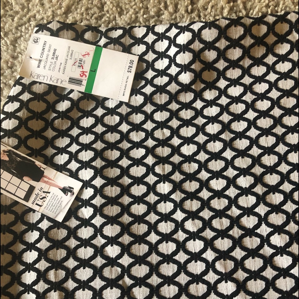 Karen Lane Knee length skirt. New with tags